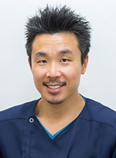 梁俊信 歯科医師